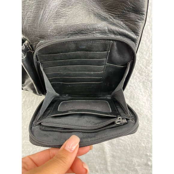 Perlina New York Womens Crossbody Bag Black Pockets Detachable Strap Zipper S - Picture 6 of 9